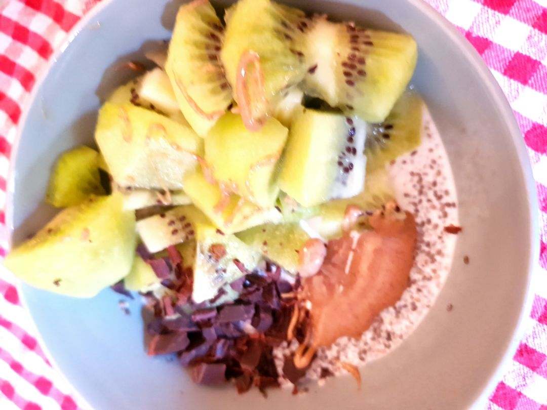 Bowl de chia y kiwi Bowl de chia y kiwi
