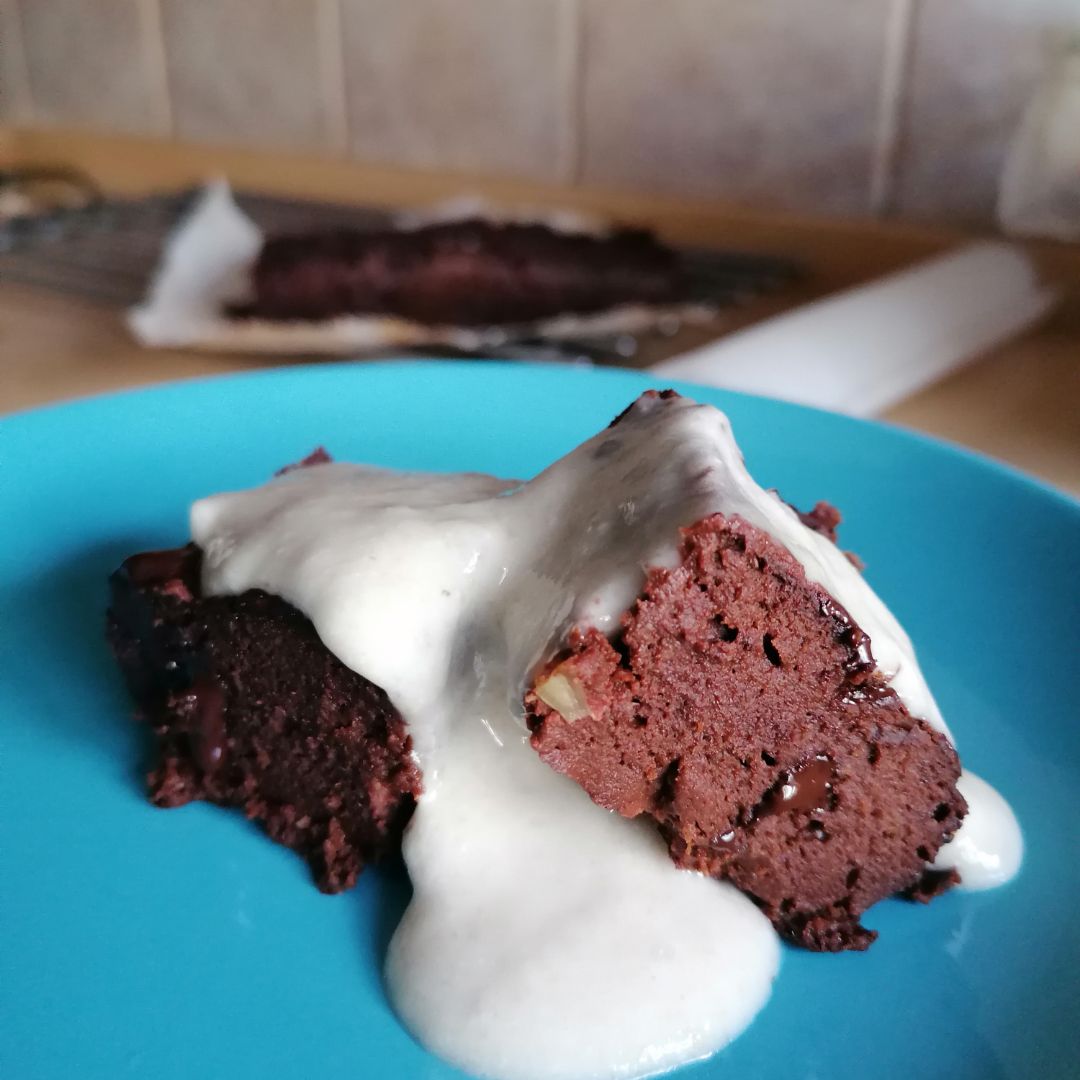 Brownie jugoso boniato sin gluten con crema de platano Brownie jugoso boniato sin gluten con crema de platano