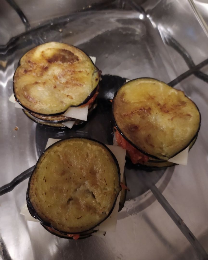 Berenjenas con queso, tomate y hierbas de provenza Paso 5 Berenjenas con queso, tomate y hierbas de provenza Paso 5