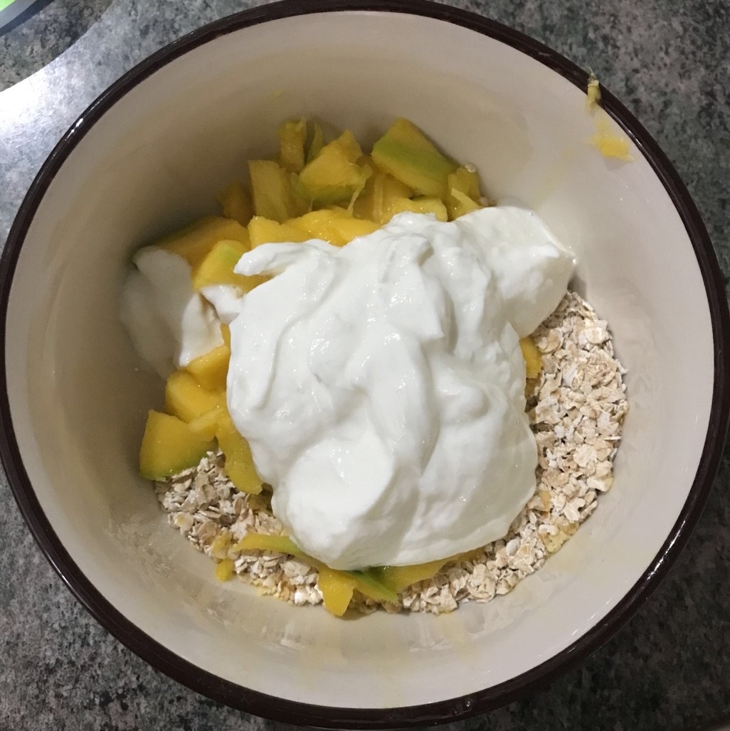 Bol de avena y mango Bol de avena y mango
