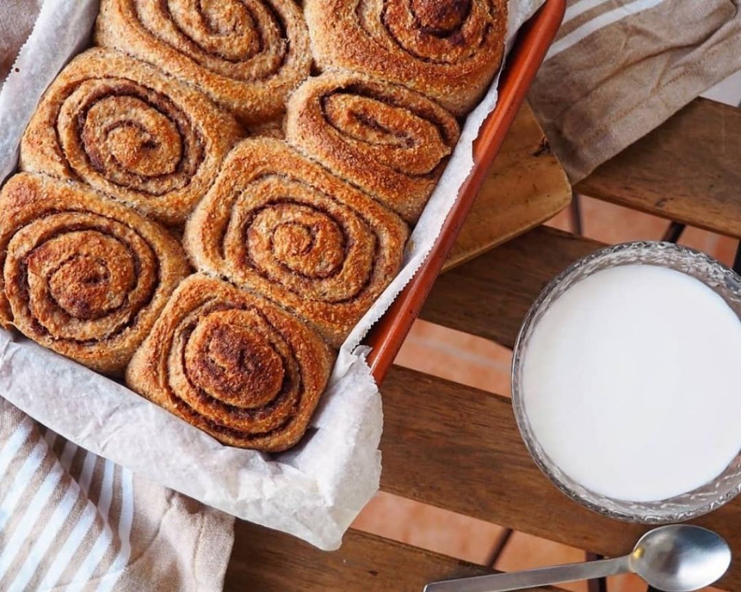 CINNAMON ROLLS CINNAMON ROLLS