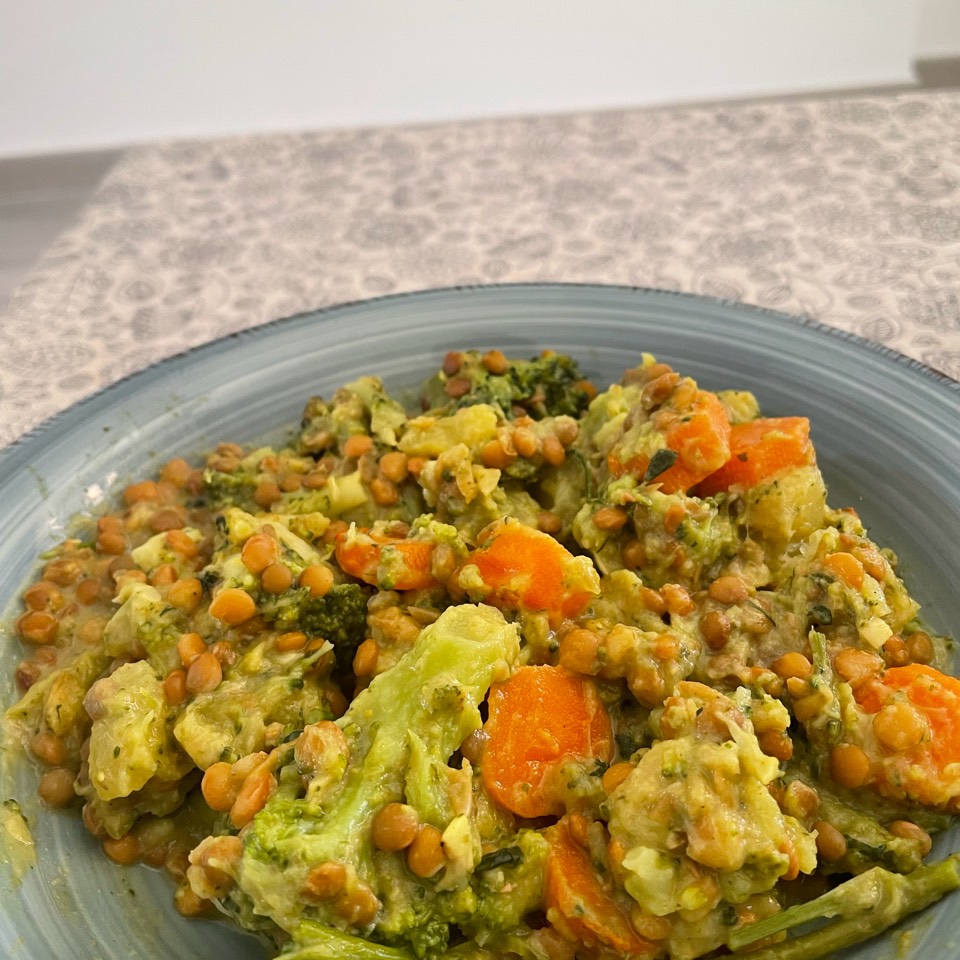 Lentejas con brócoli, leche de coco y curry Lentejas con brócoli, leche de coco y curry