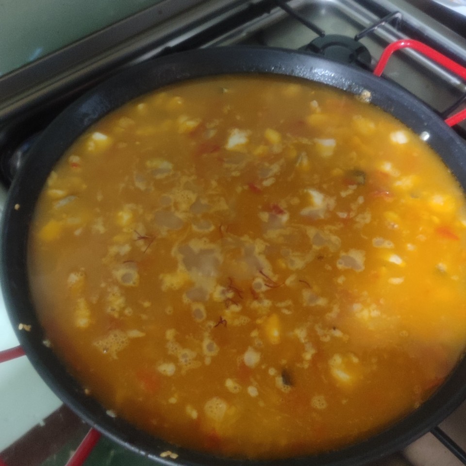 Arroz con Bacalao y Cebolla🥘🧅🐟 Paso 1