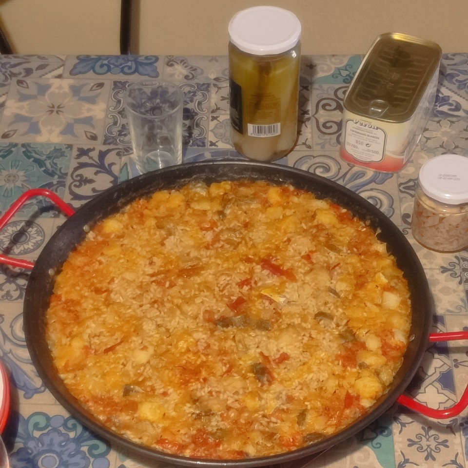 Arroz con Bacalao y Cebolla🥘🧅🐟 Paso 1