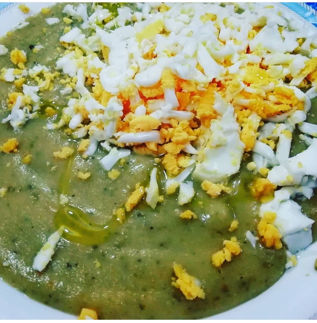 Crema de verduras con queso y huevo Crema de verduras con queso y huevo