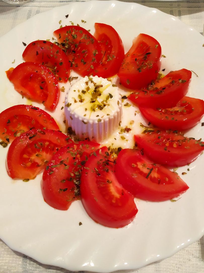 Tomate y queso fresco Tomate y queso fresco