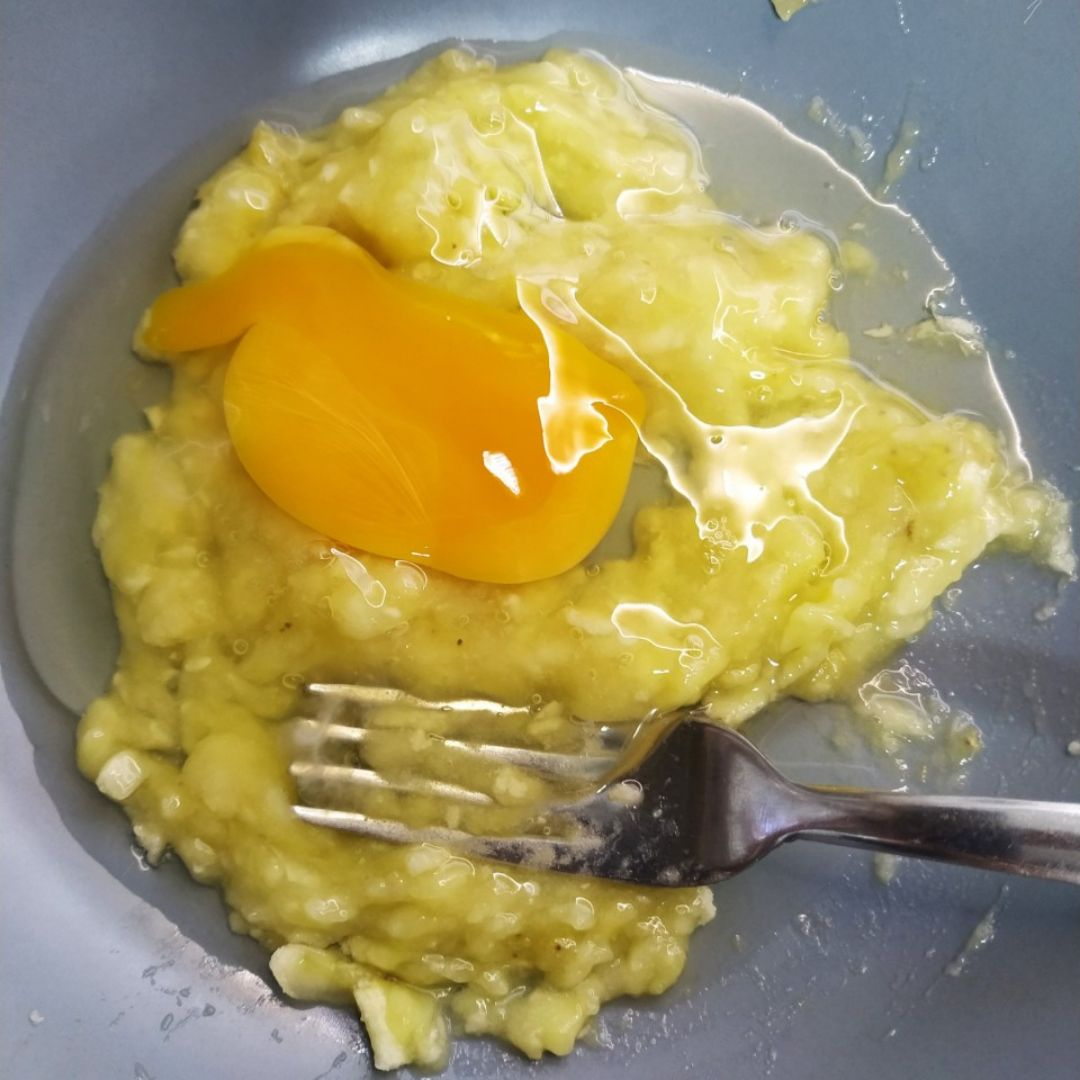 Mugcake de platano y almendra 💛 Paso 1 Mugcake de platano y almendra 💛 Paso 1