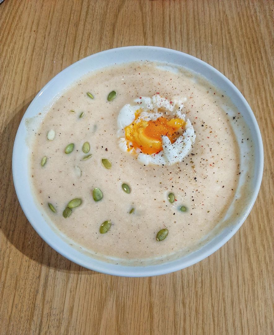 Crema de coliflor y manzana