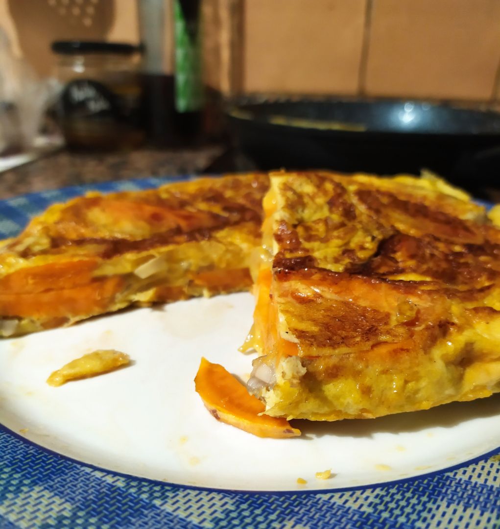 Tortilla de boniato y champiñones Tortilla de boniato y champiñones
