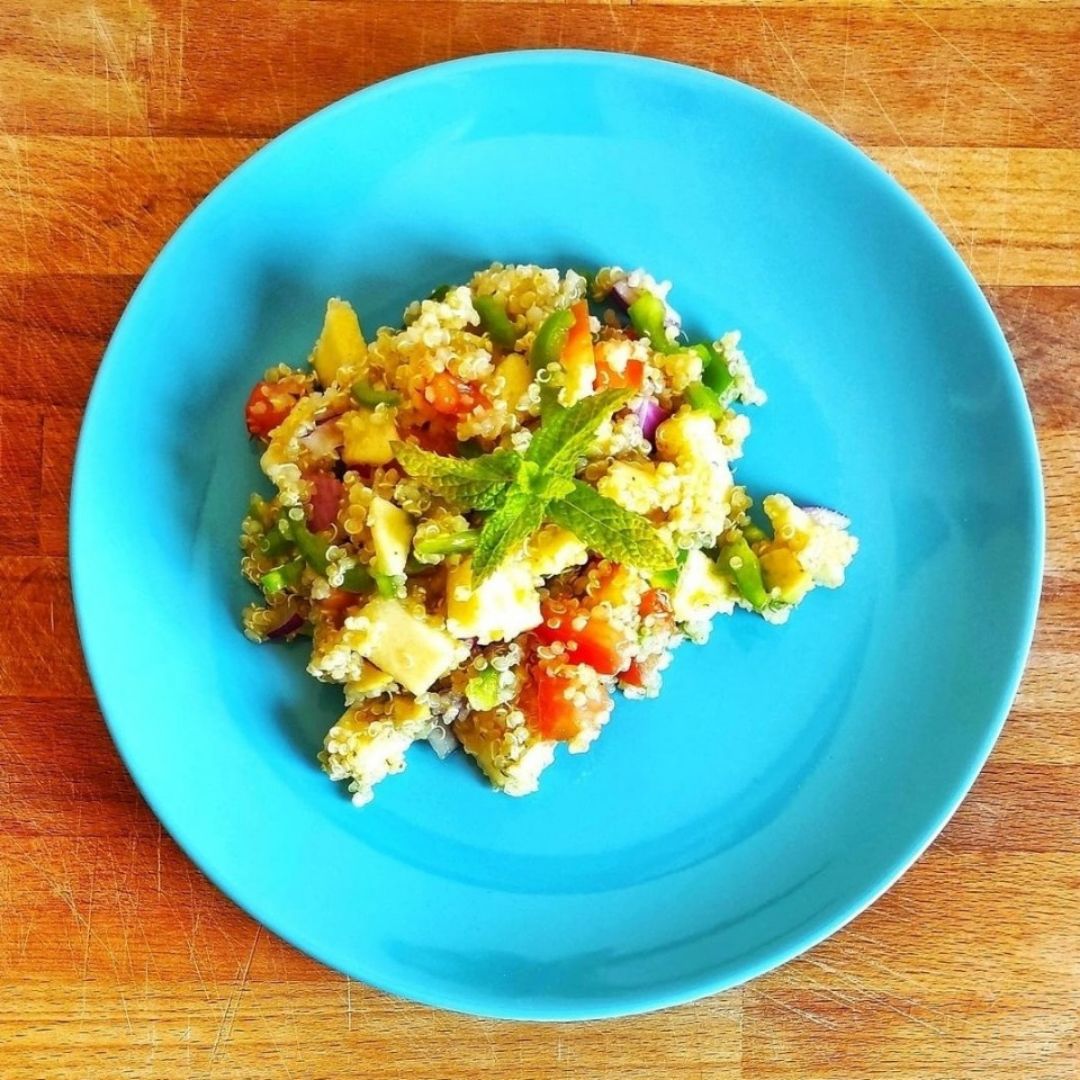 Amanida de quinoa amb vinagreta de menta //Ensalada de quinoa con vinagreta de menta Amanida de quinoa amb vinagreta de menta //Ensalada de quinoa con vinagreta de menta