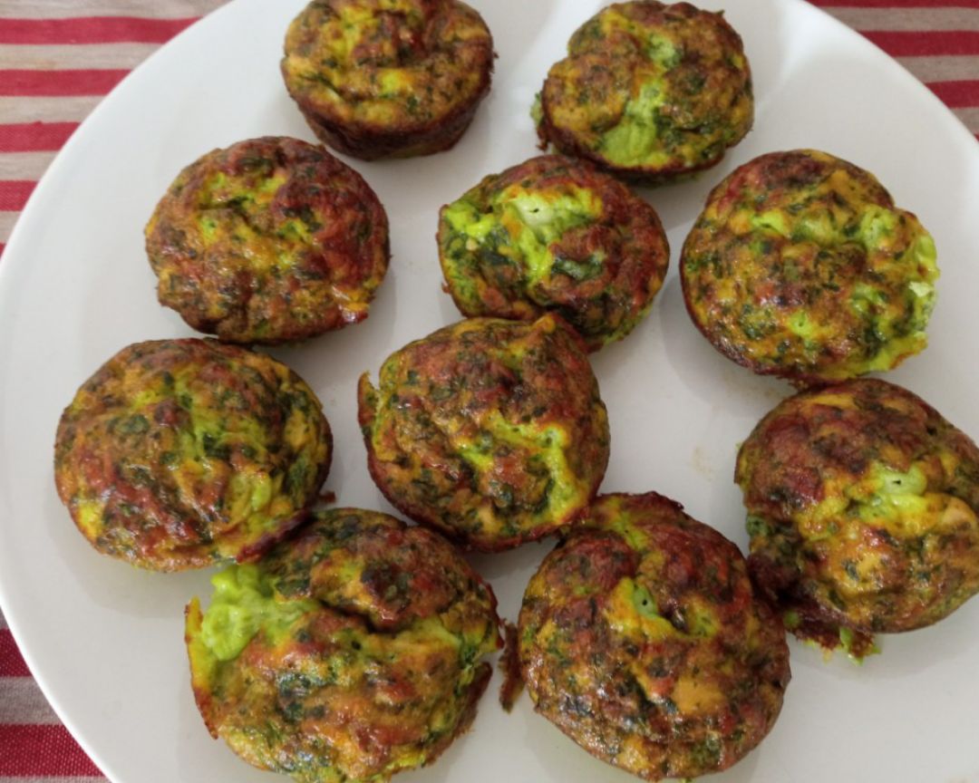 Mini quiches de espinacas con atún
