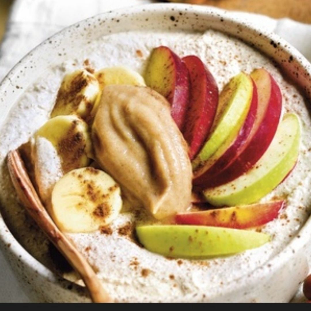 Yogur de soja con manzana y frutos secos