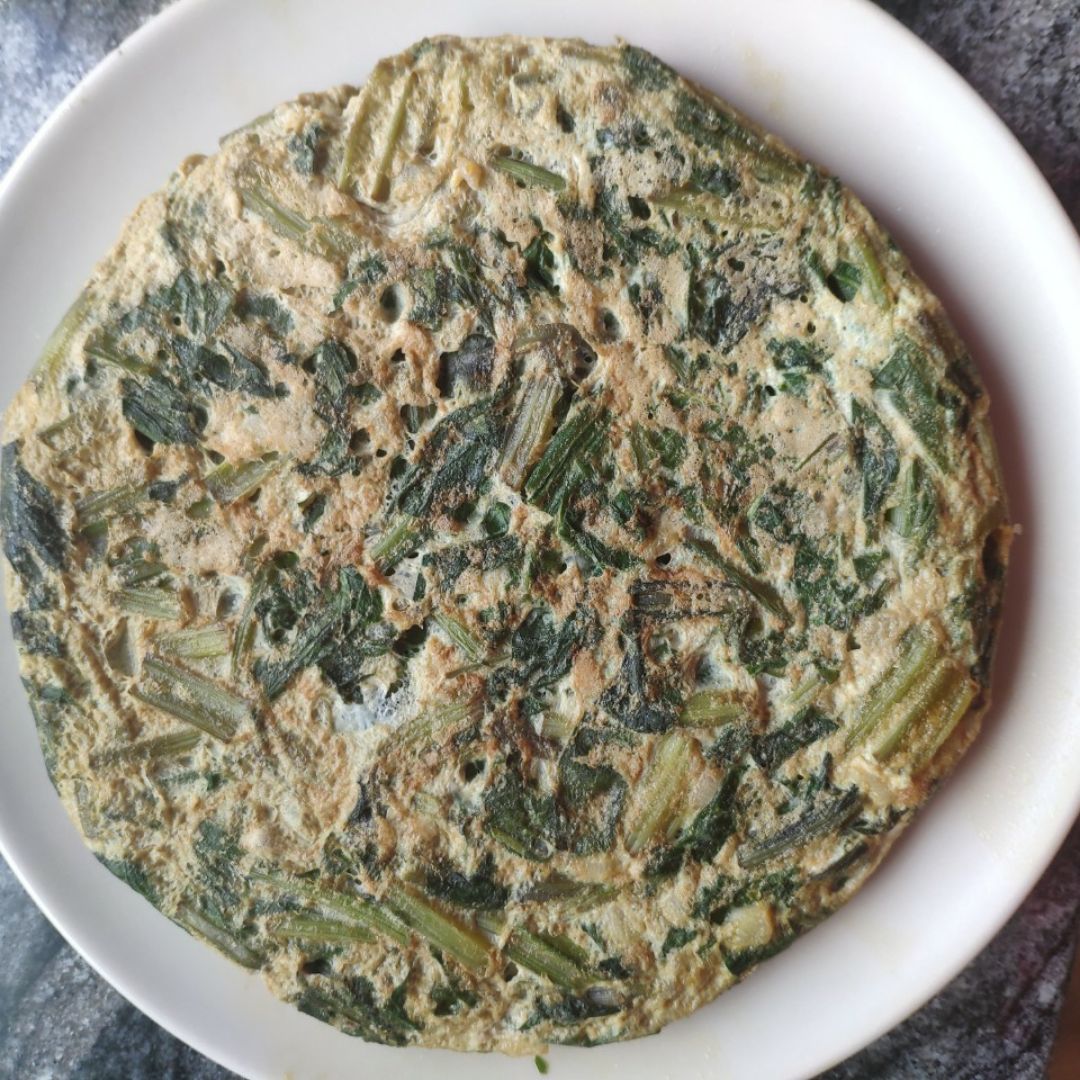 Tortilla de espinacas o acelgas Tortilla de espinacas o acelgas