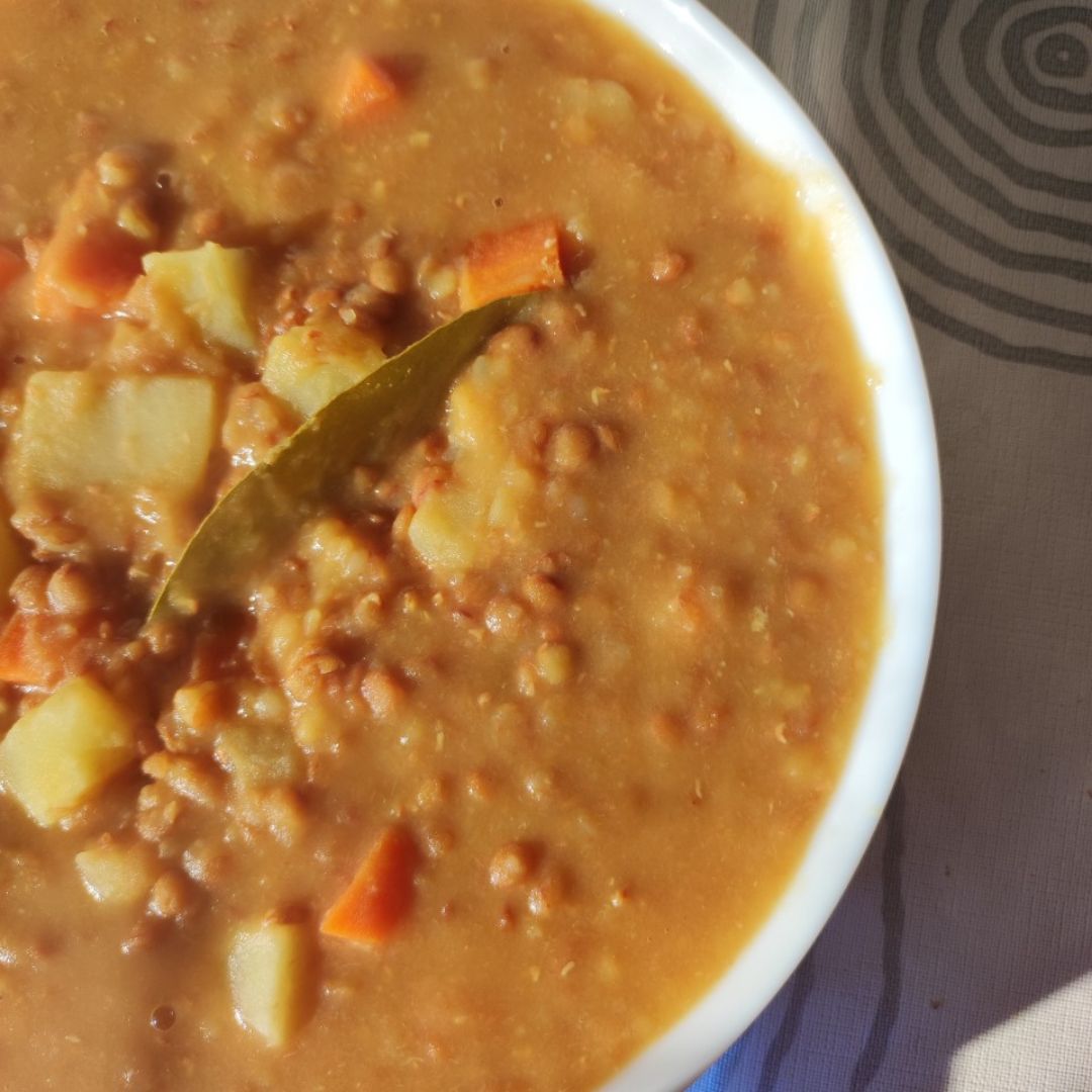 Lentejas con patata y zanahoria Lentejas con patata y zanahoria