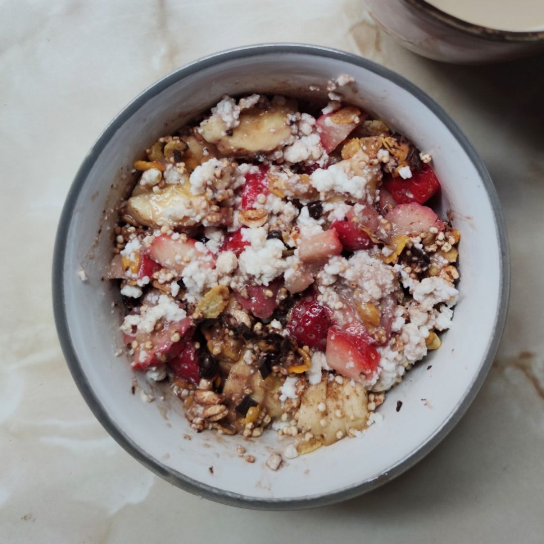 Bol de requesón con sirope de proteína 🥣 Paso 2