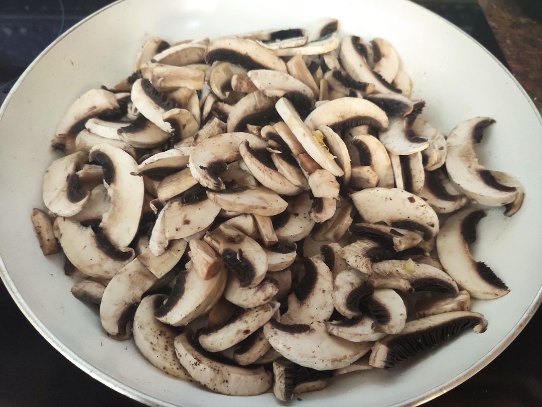 Champiñones al ajillo Paso 3