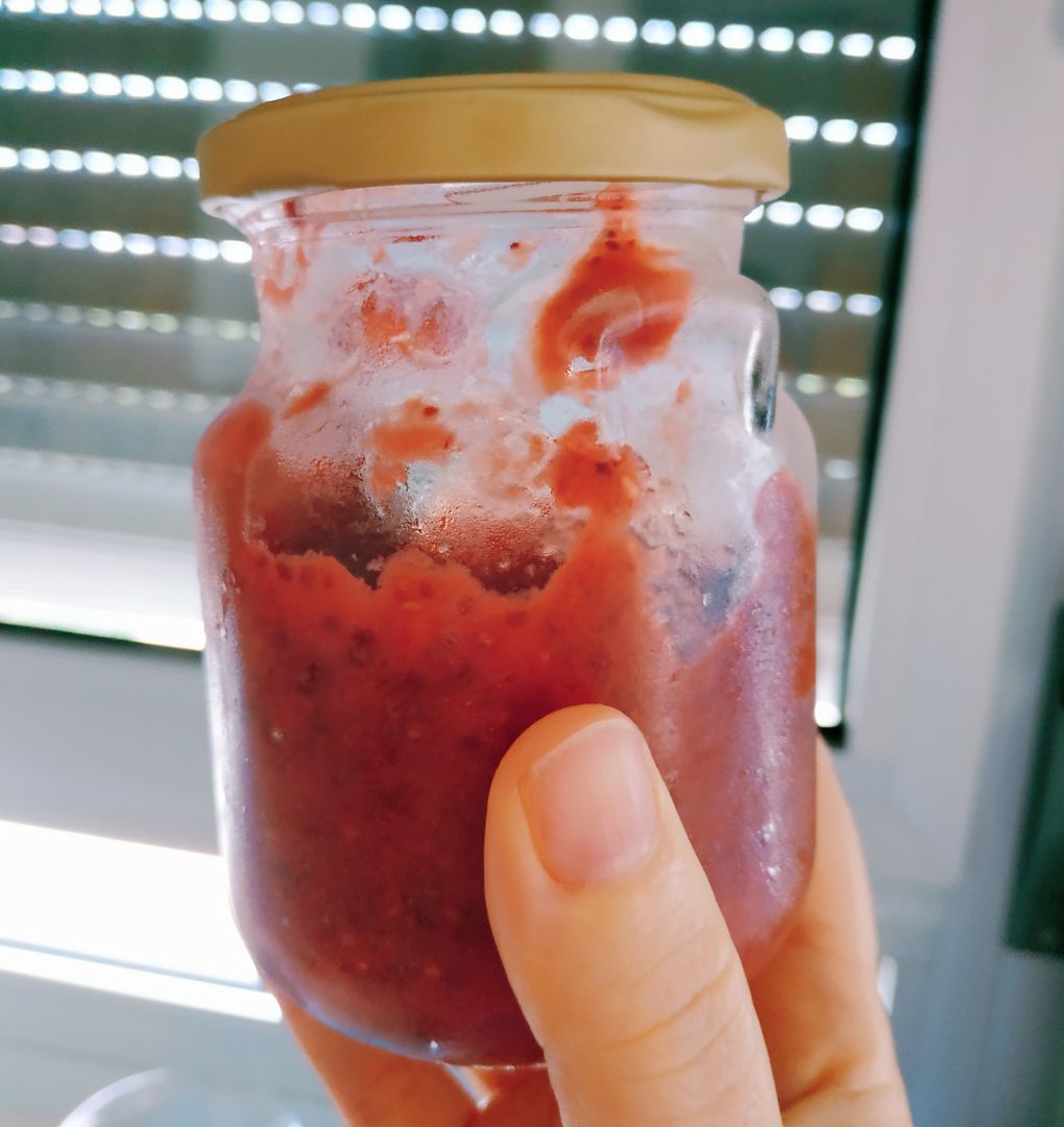Mermelada fresas, frambuesas y caqui con chía Mermelada fresas, frambuesas y caqui con chía