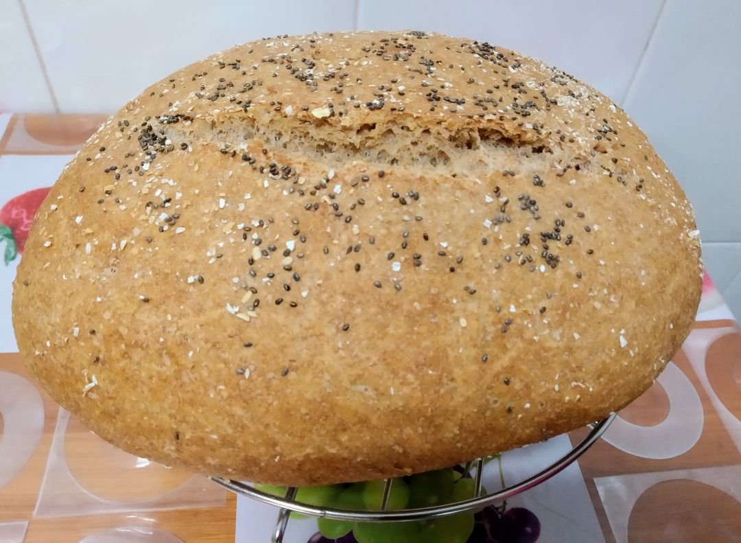 Pan de espelta 100% integral con semillas de chía Pan de espelta 100% integral con semillas de chía