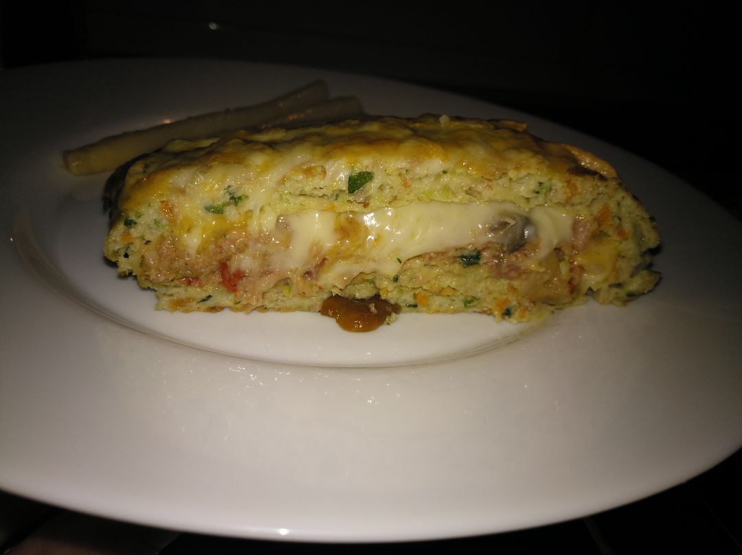 Rollo de calabacín relleno de carne con verduras Paso 2