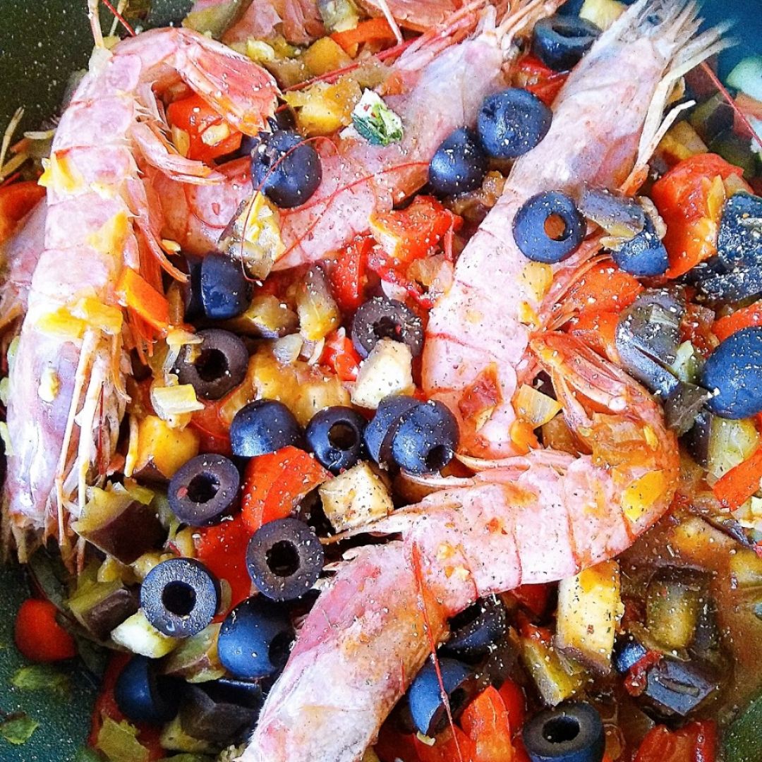 Calabacettis con verduritas y langostinos 🌶️🍆🥒🦐 Paso 1 Calabacettis con verduritas y langostinos 🌶️🍆🥒🦐 Paso 1
