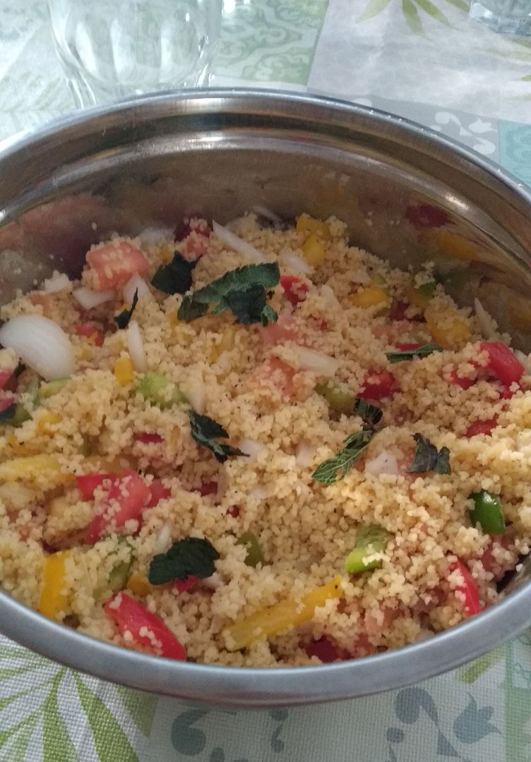 Tabulé de cous cous con salmón ahumado Tabulé de cous cous con salmón ahumado