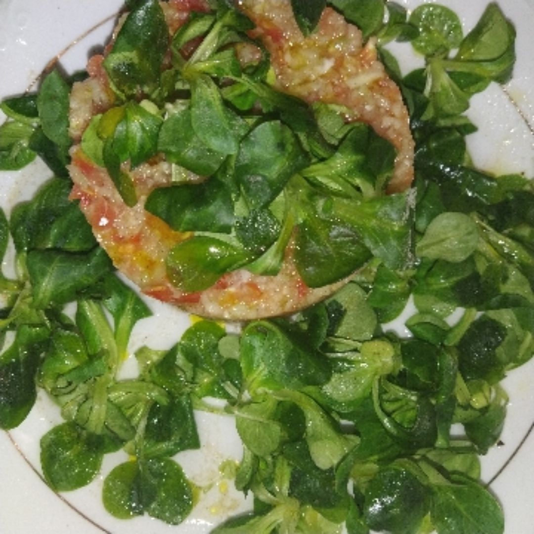 Verdura picada con canónigos Verdura picada con canónigos