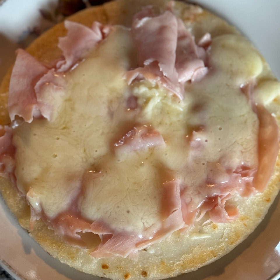 Arepa pizza Arepa pizza