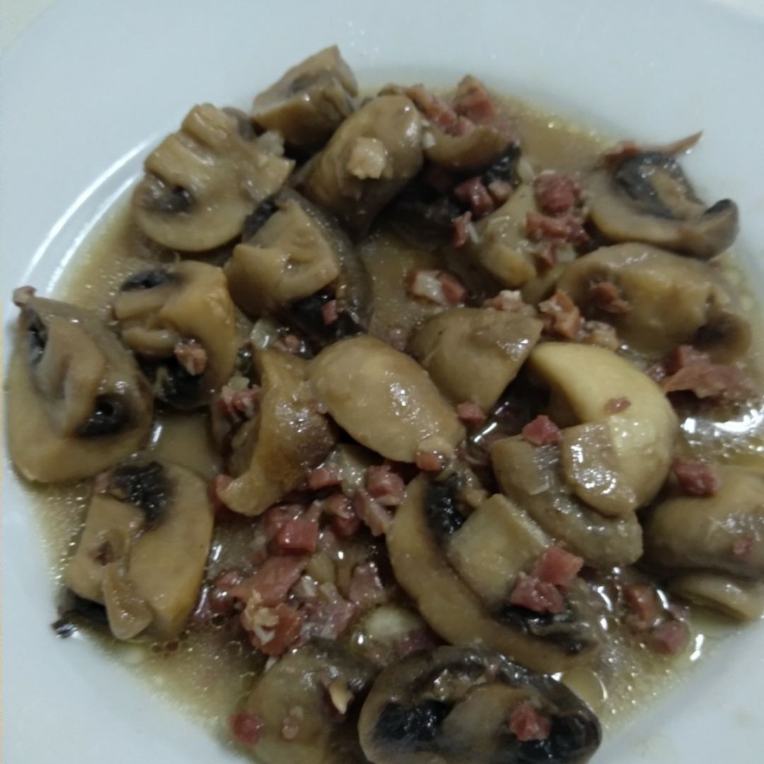 Champiñón con jamón Champiñón con jamón