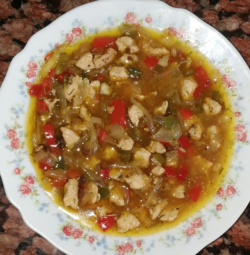 Pollo en salsa de almendras, romero y verduras 🍲🍗 Paso 3 Pollo en salsa de almendras, romero y verduras 🍲🍗 Paso 3