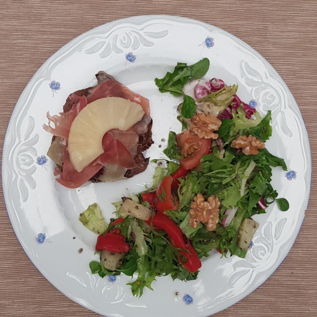 SOLOMILLO CON QUESO CURADO Y SERRANO SOLOMILLO CON QUESO CURADO Y SERRANO