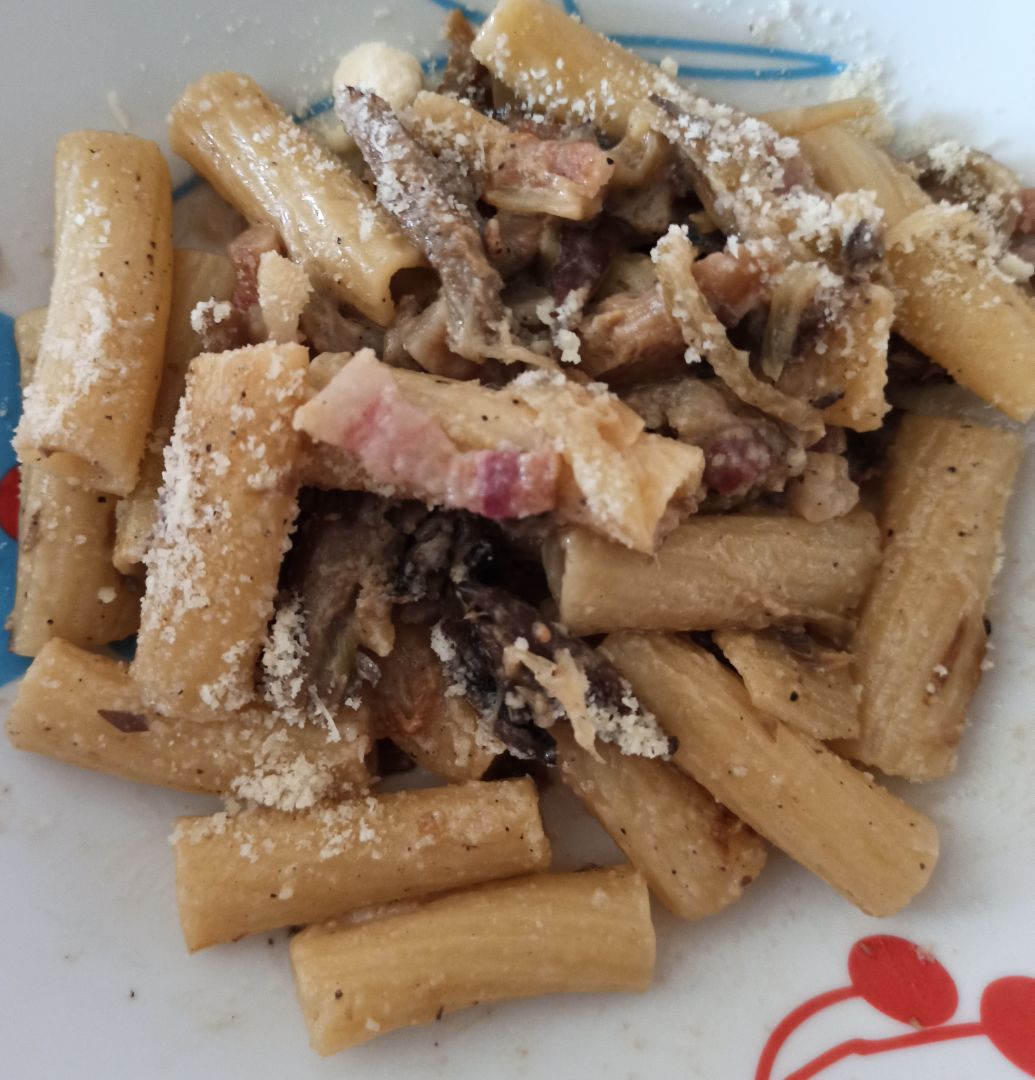 Pasta a la carbonara Pasta a la carbonara