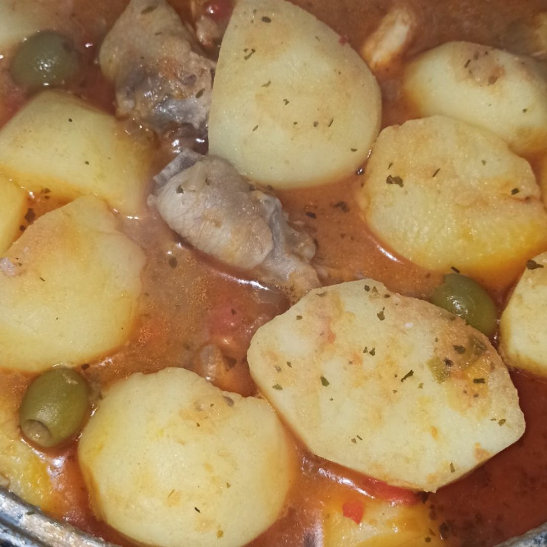 Pollo en salsa con papas Paso 4 Pollo en salsa con papas Paso 4