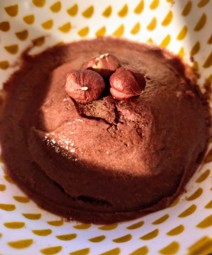 Helado de plátano y cacao. Helado de plátano y cacao.