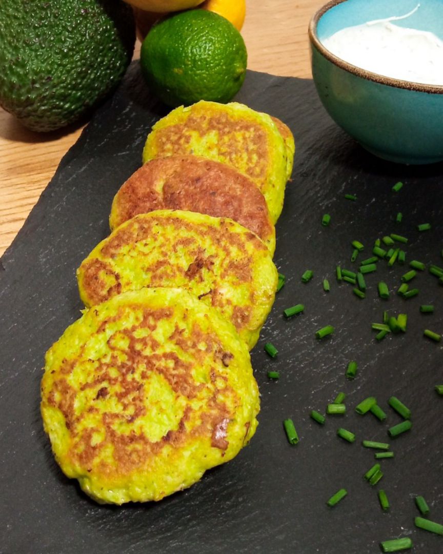 Hamburguesas de pollo y br贸coli 馃ウ Hamburguesas de pollo y br贸coli 馃ウ