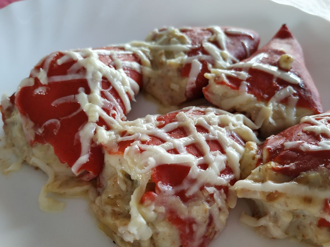 Pimientos del piquillo rellenos de atún Pimientos del piquillo rellenos de atún