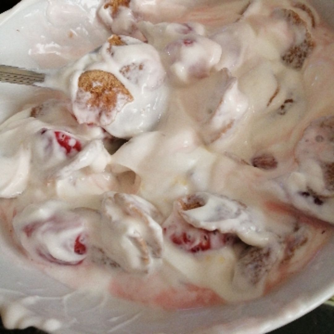 Bowl de fresas y cereales Bowl de fresas y cereales