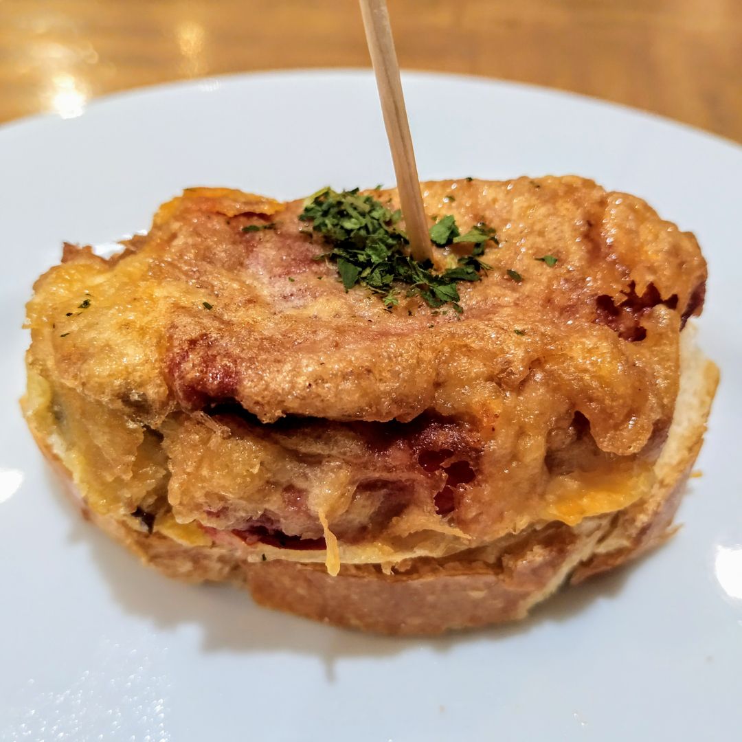 PINTXO // PIMIENTO RELLENO DE BECHAMEL DE PUERRO CONFITADO PINTXO // PIMIENTO RELLENO DE BECHAMEL DE PUERRO CONFITADO