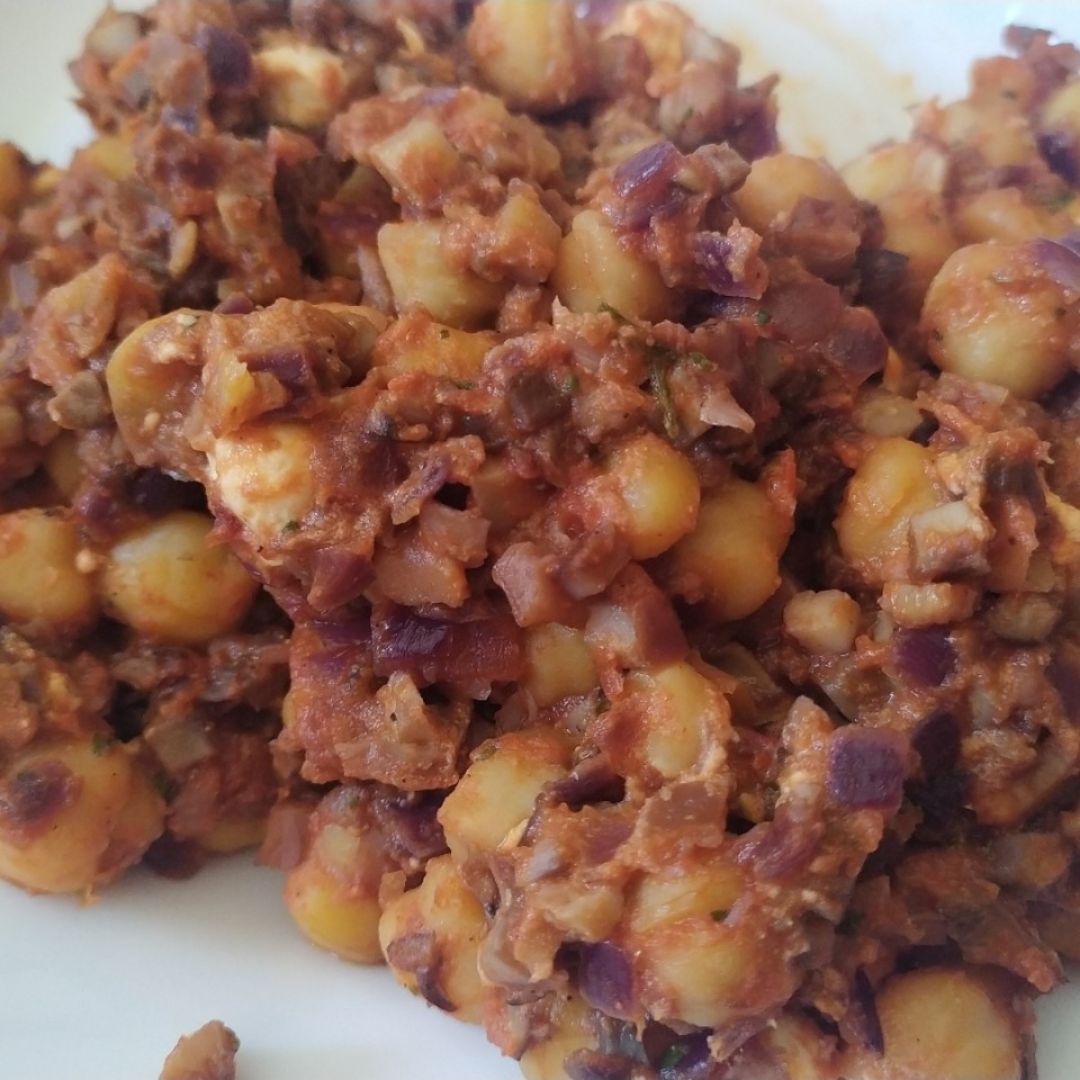 Revuelto de setas con garbanzos Revuelto de setas con garbanzos