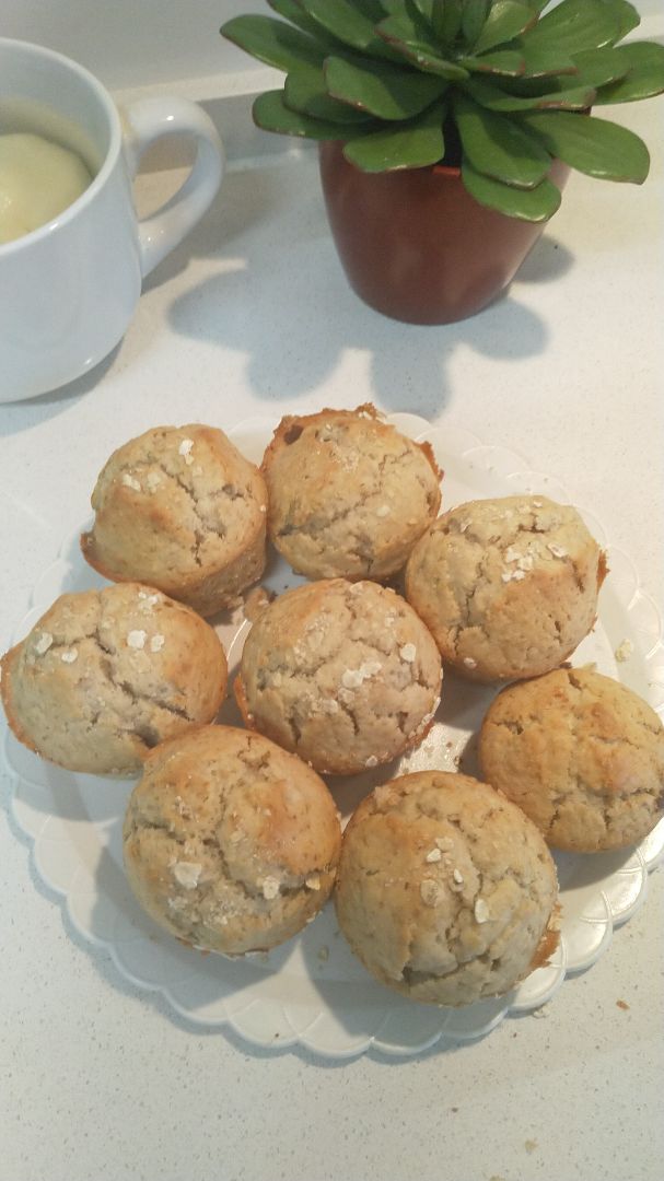 Muffins de banana, avena y frutos secos