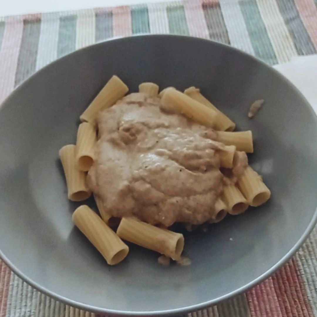 Pasta con salsa de setas Pasta con salsa de setas