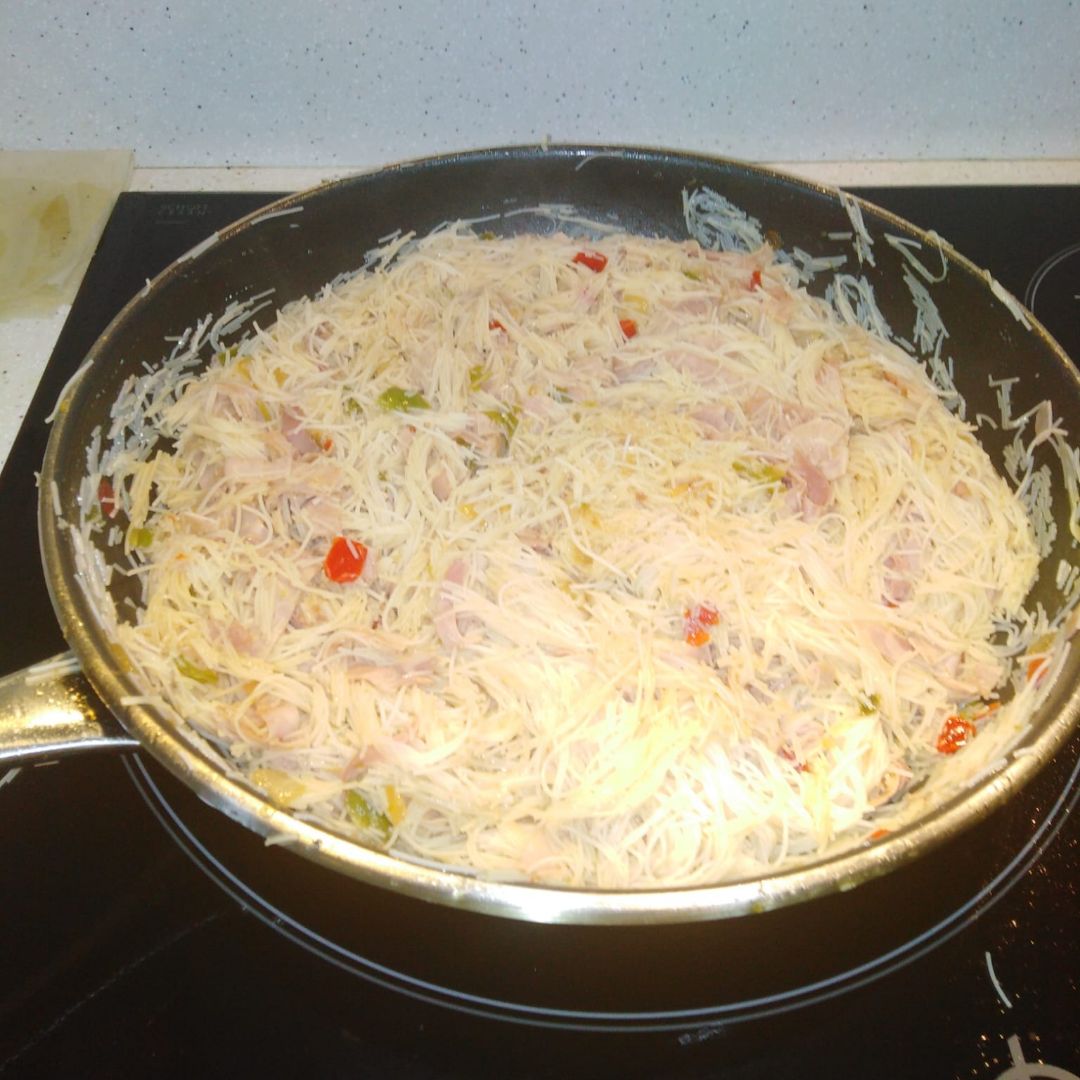 Noodles de arroz estilo oriental 🤤🍜 Noodles de arroz estilo oriental 🤤🍜