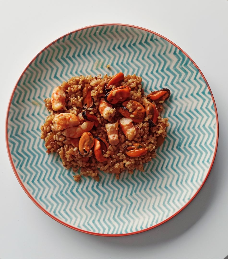 Arroz integral de mejillones y langostinos Arroz integral de mejillones y langostinos