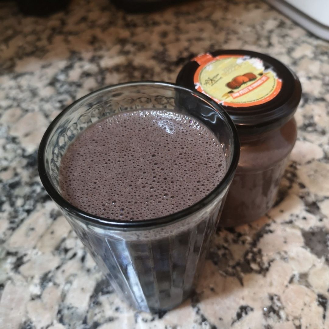 Batido de platano, avellanas y cacao