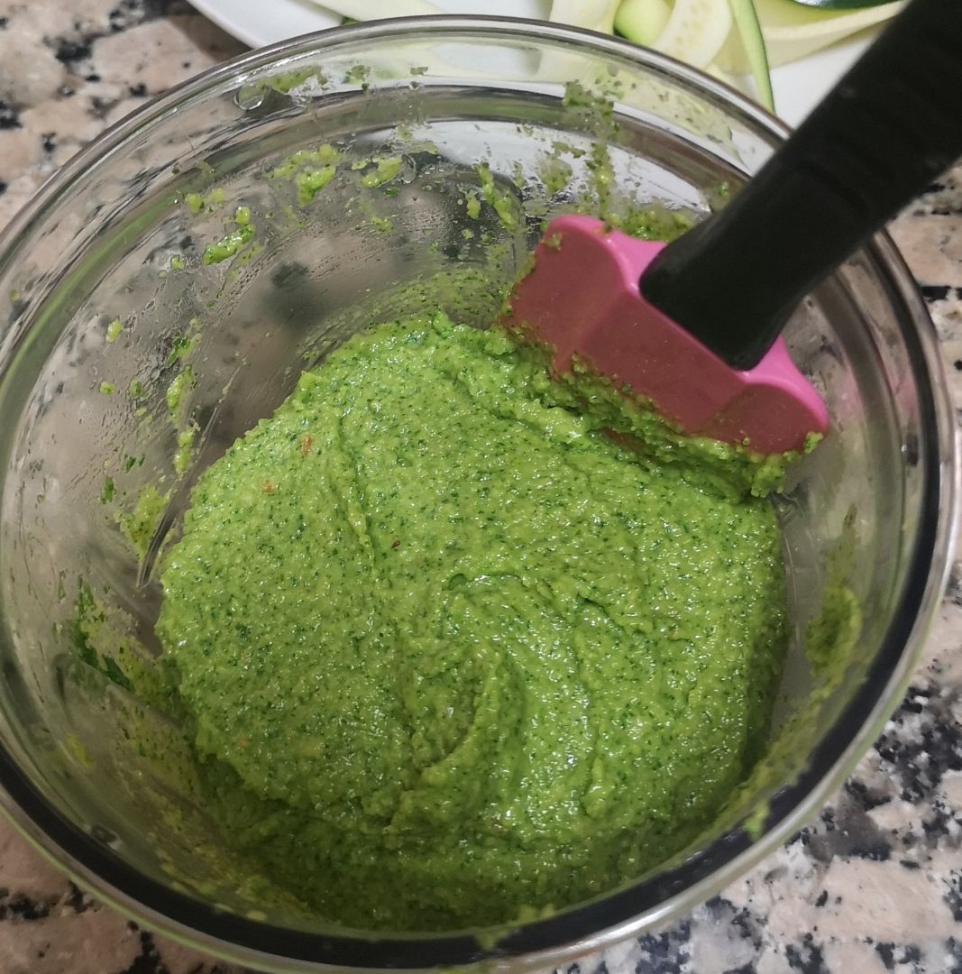 Pesto de rucula y avellanas Pesto de rucula y avellanas