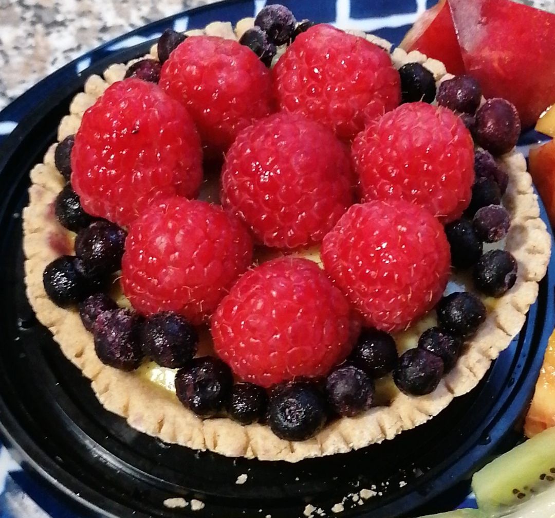 Tartaleta de crema y frutos rojos Tartaleta de crema y frutos rojos