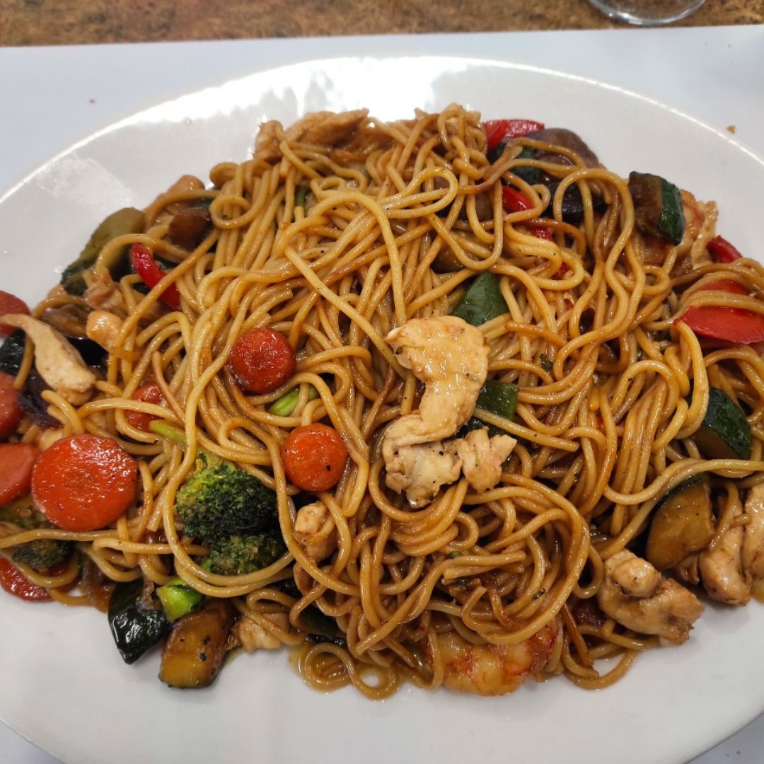 Spaghettis al Wok