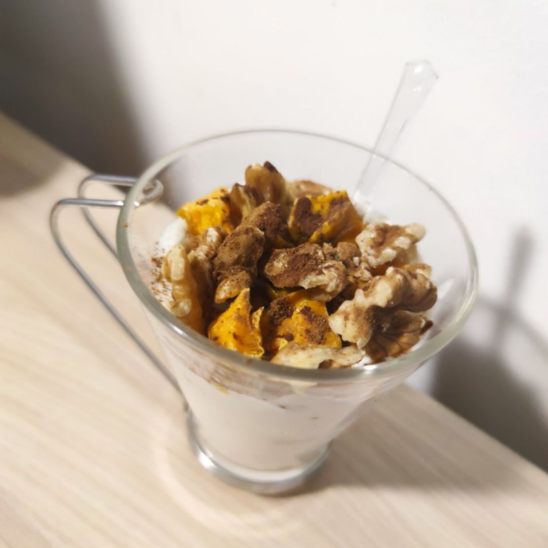 Copa de mango y nueces Copa de mango y nueces