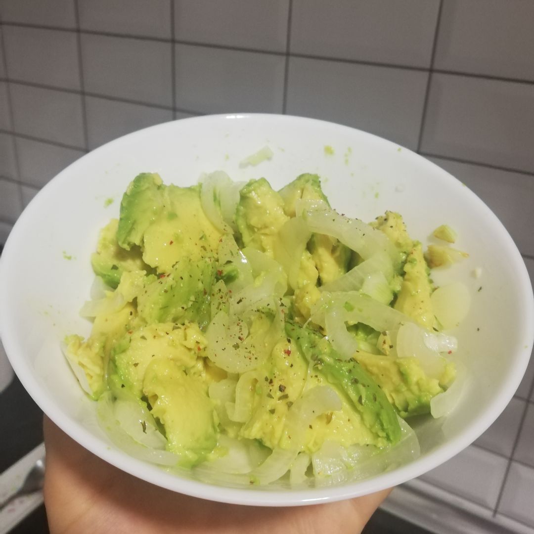 Delícia de aguacate y cebolla! 🥑🧅 Delícia de aguacate y cebolla! 🥑🧅
