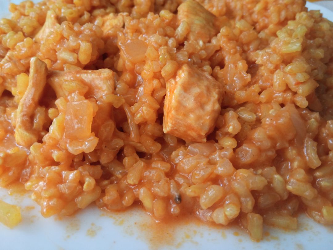 Arroz integral con pollo al curry Arroz integral con pollo al curry