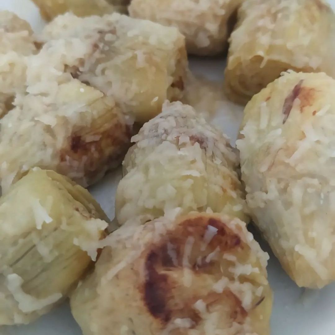 Alcachofas con cítricos y parmesano rallado Alcachofas con cítricos y parmesano rallado